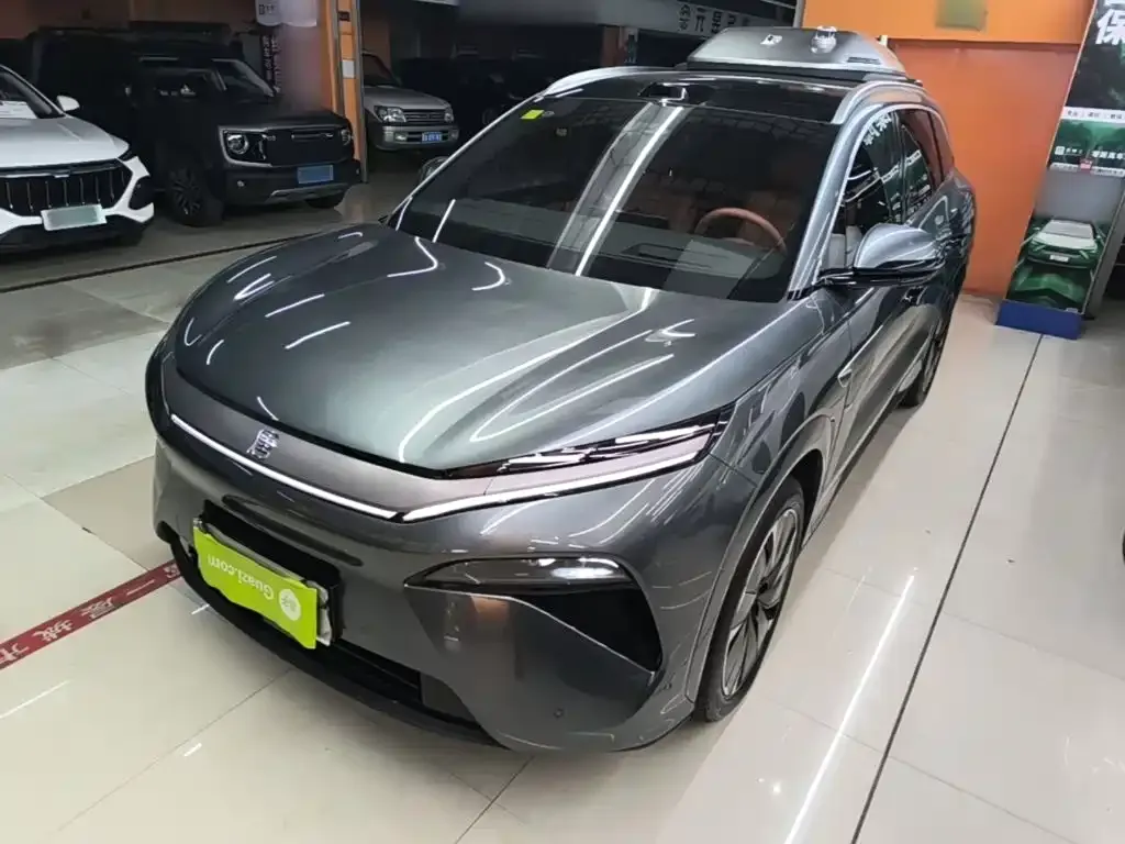 BYD Tang L — фото 1