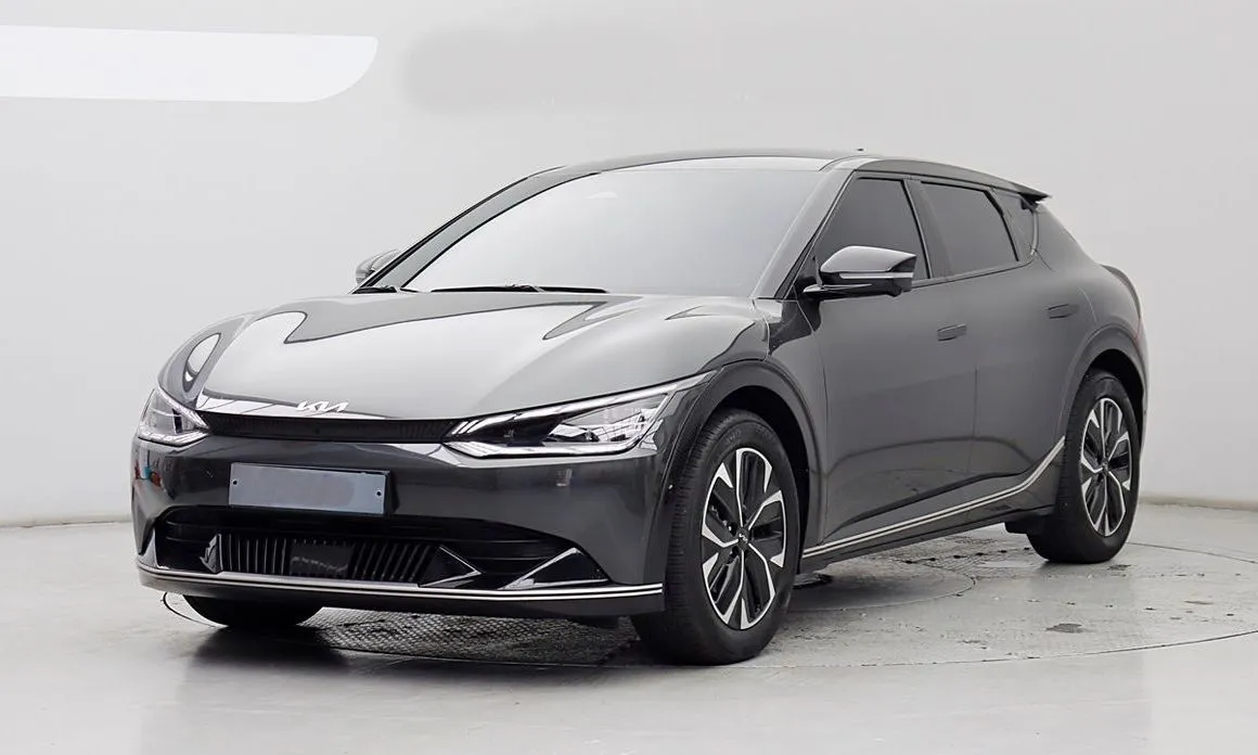 Kia EV6 — фото 1