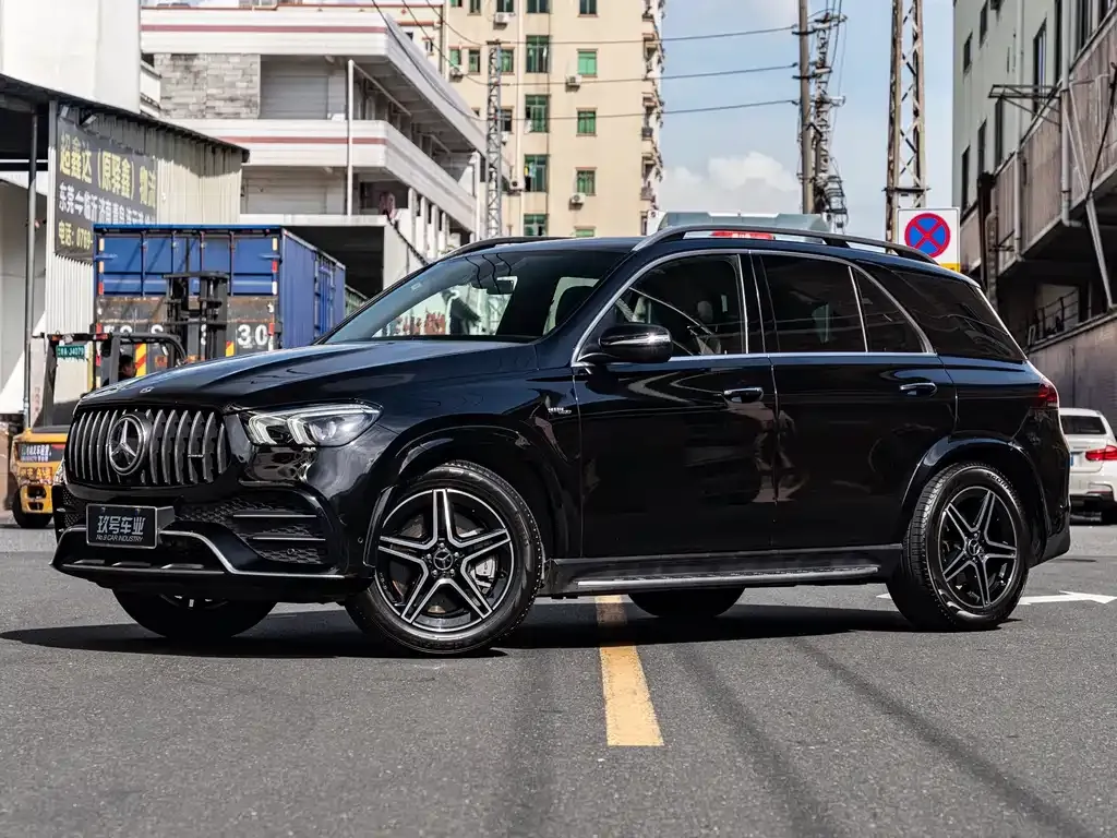 Mercedes-Benz GLE AMG — фото 1