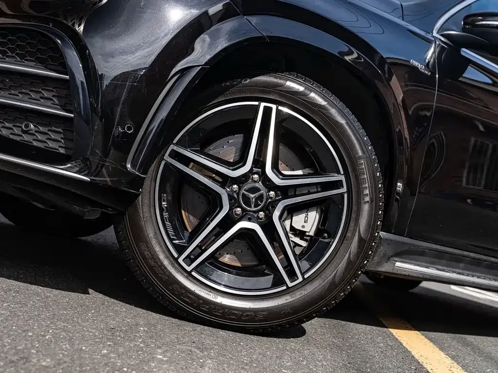 Mercedes-Benz GLE AMG — фото 3