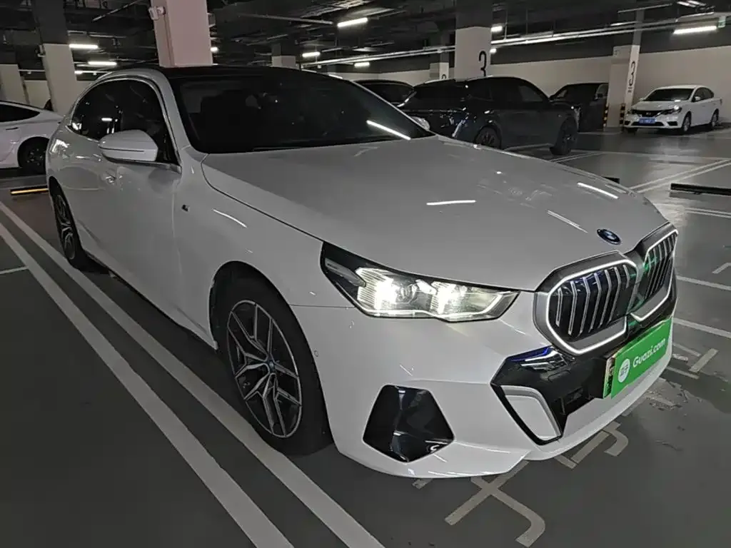 BMW i5 — фото 8