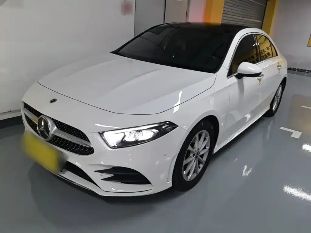 Mercedes-Benz A-Class — фото 10