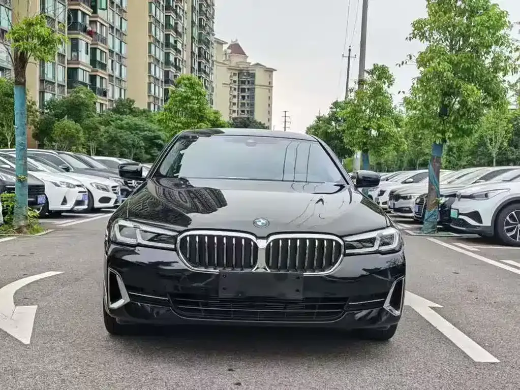 BMW 5 Series — фото 4