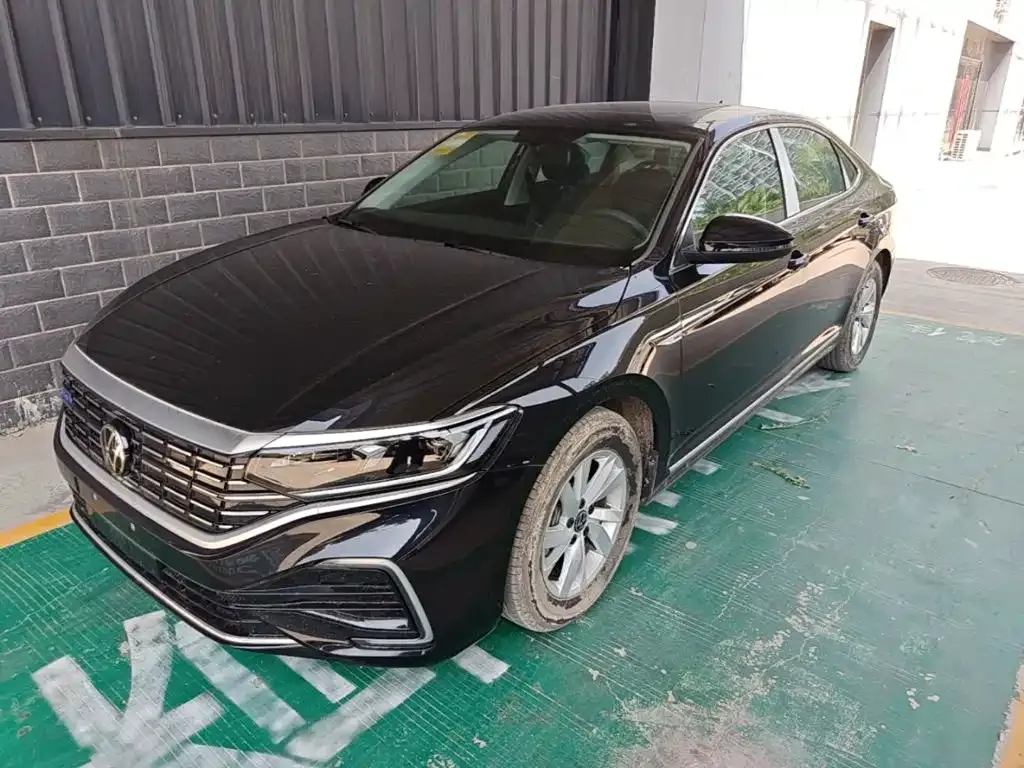 Volkswagen 帕萨特插电混动 — фото 1