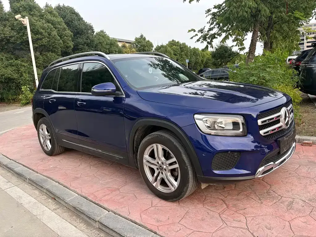 Mercedes-Benz GLB — фото 5