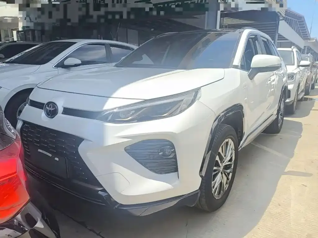 Toyota Wildlander — фото 1