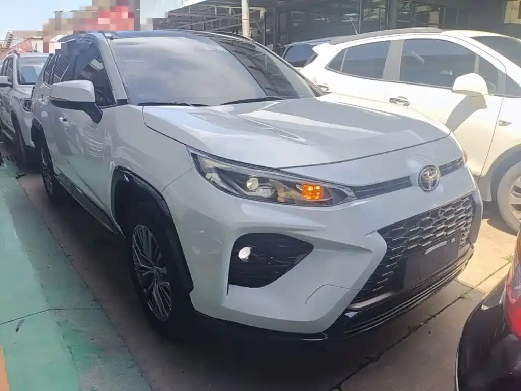 Toyota Wildlander — фото 10