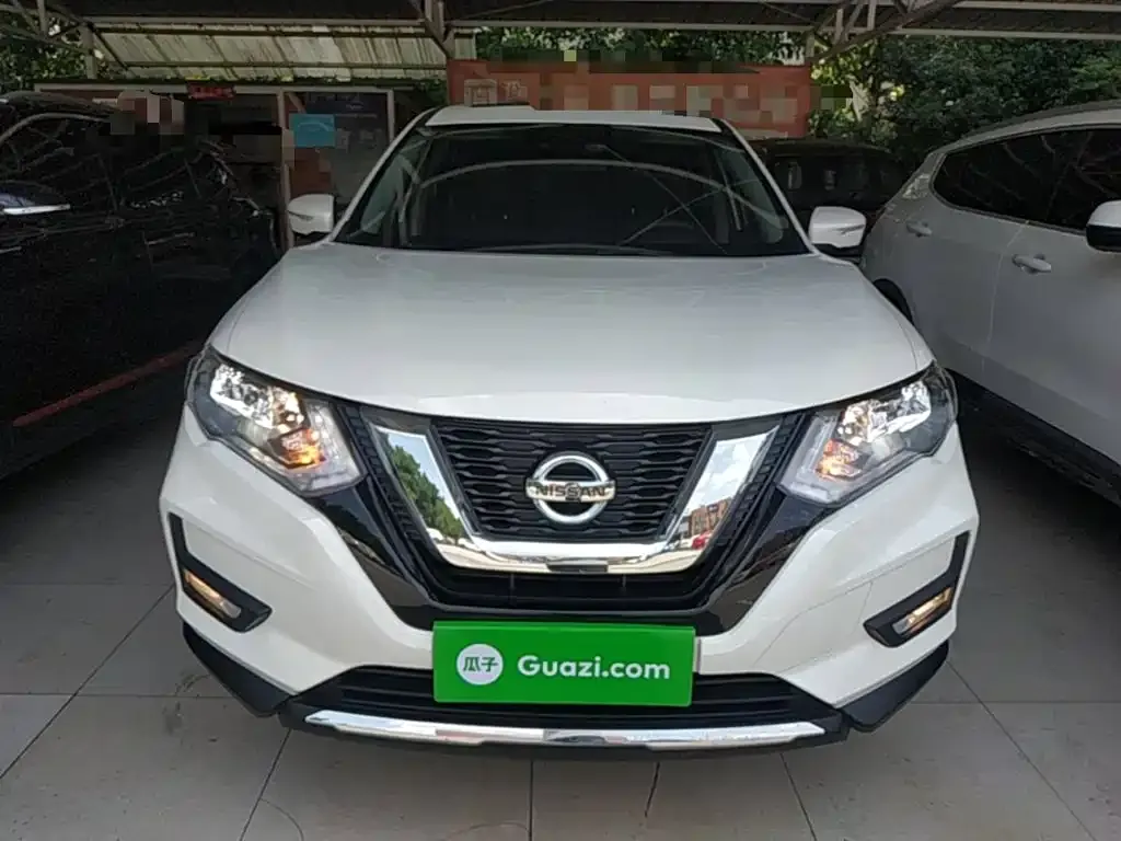 Nissan X-Trail — фото 10