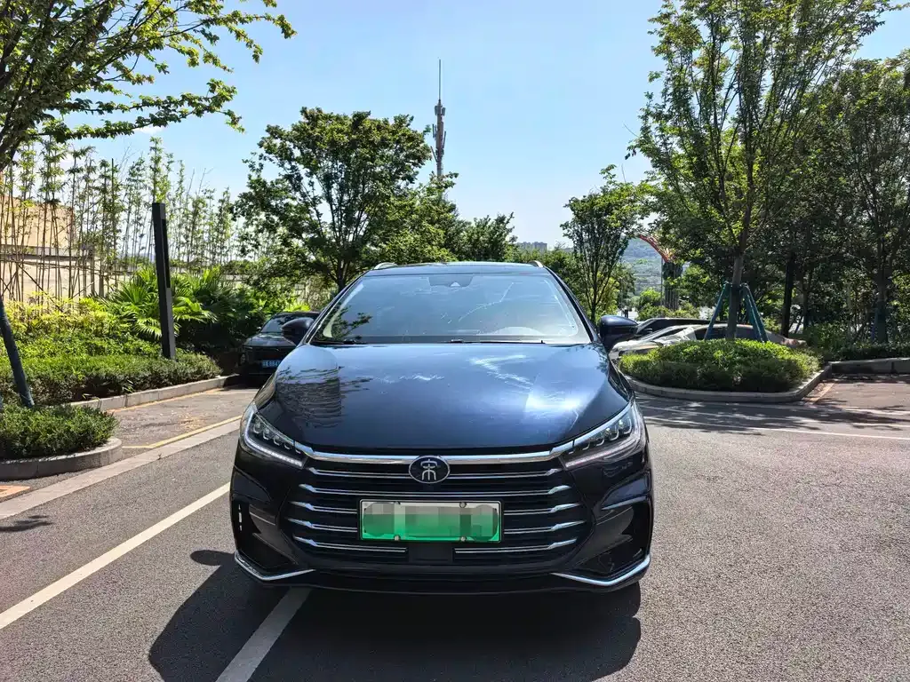BYD MAX New Energy — фото 10