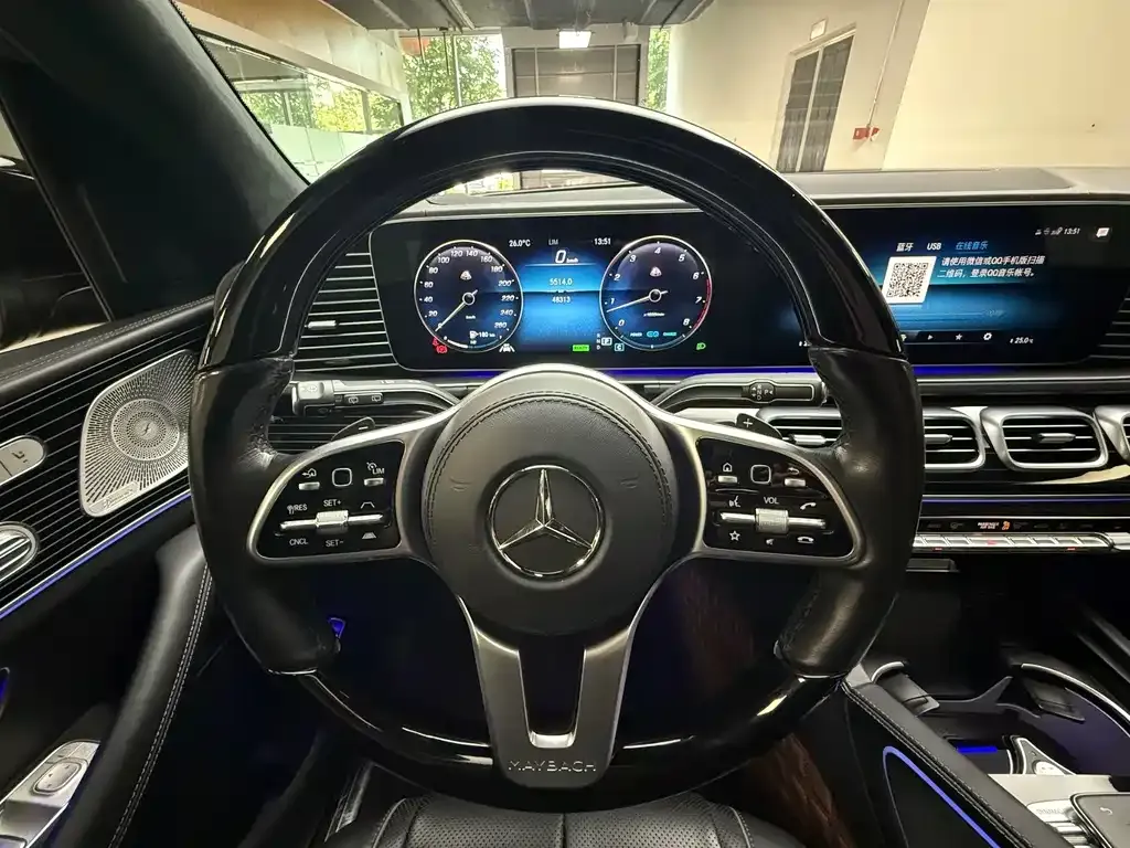 Mercedes-Benz GLS — фото 9