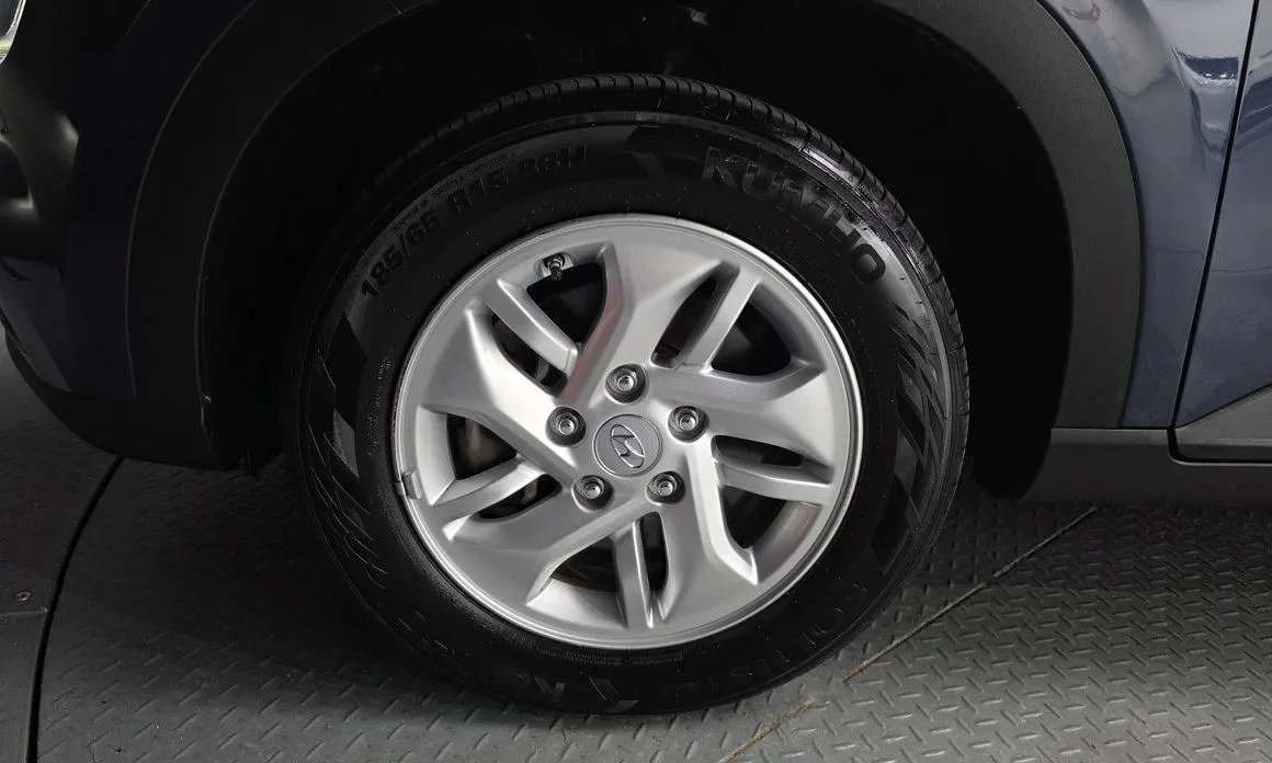 Hyundai Venue — фото 2