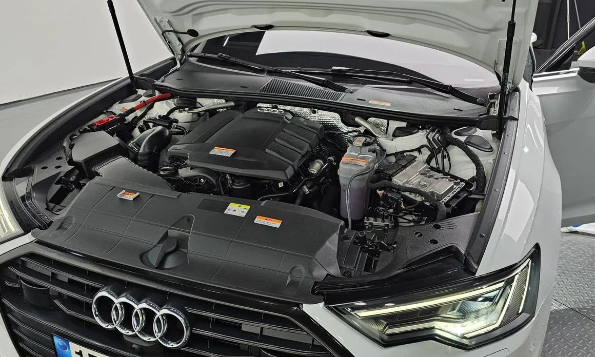 Audi A6 — фото 8