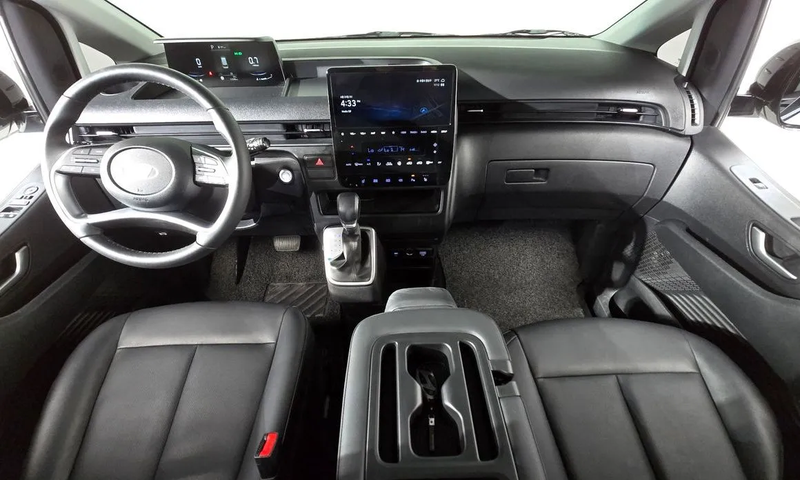 Hyundai Staria — фото 3