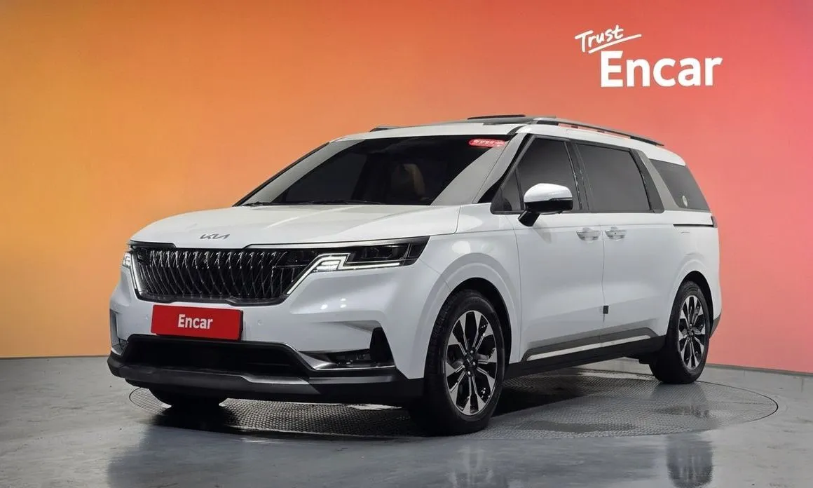 Kia Carnival — фото 1