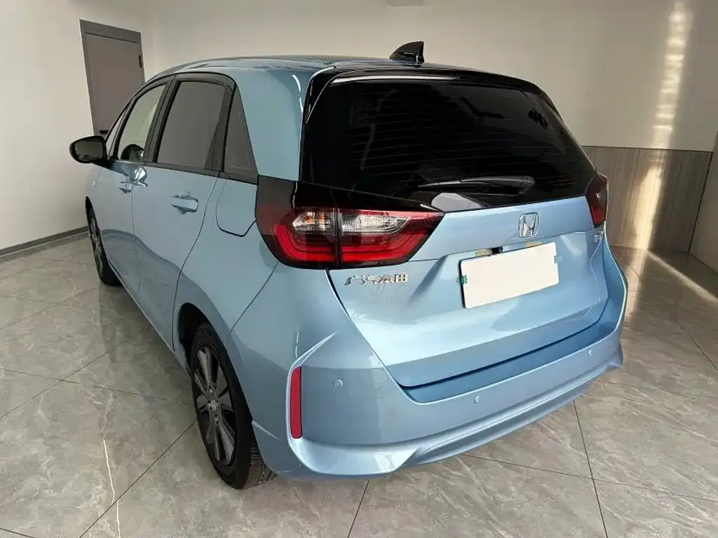 Honda Fit — фото 4