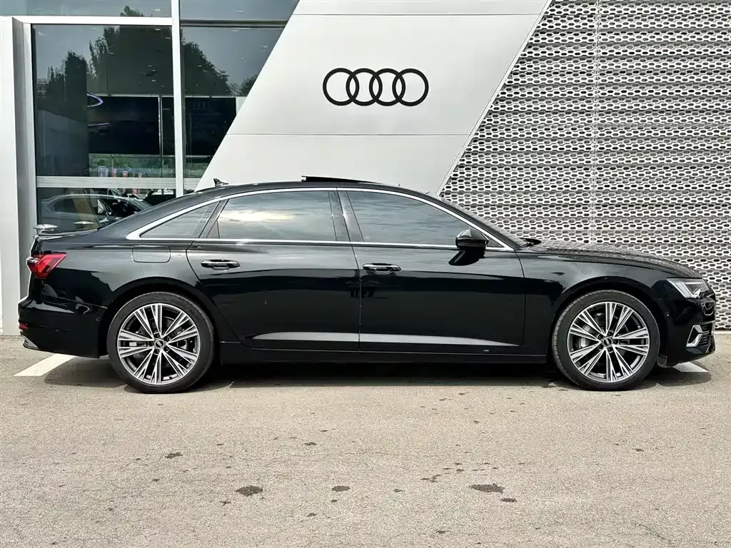 Audi A6L — фото 7