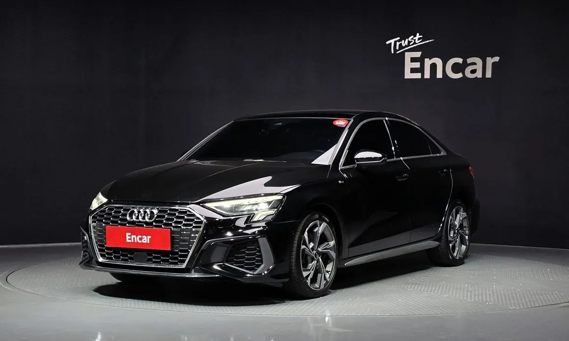 Audi A3 — фото 1