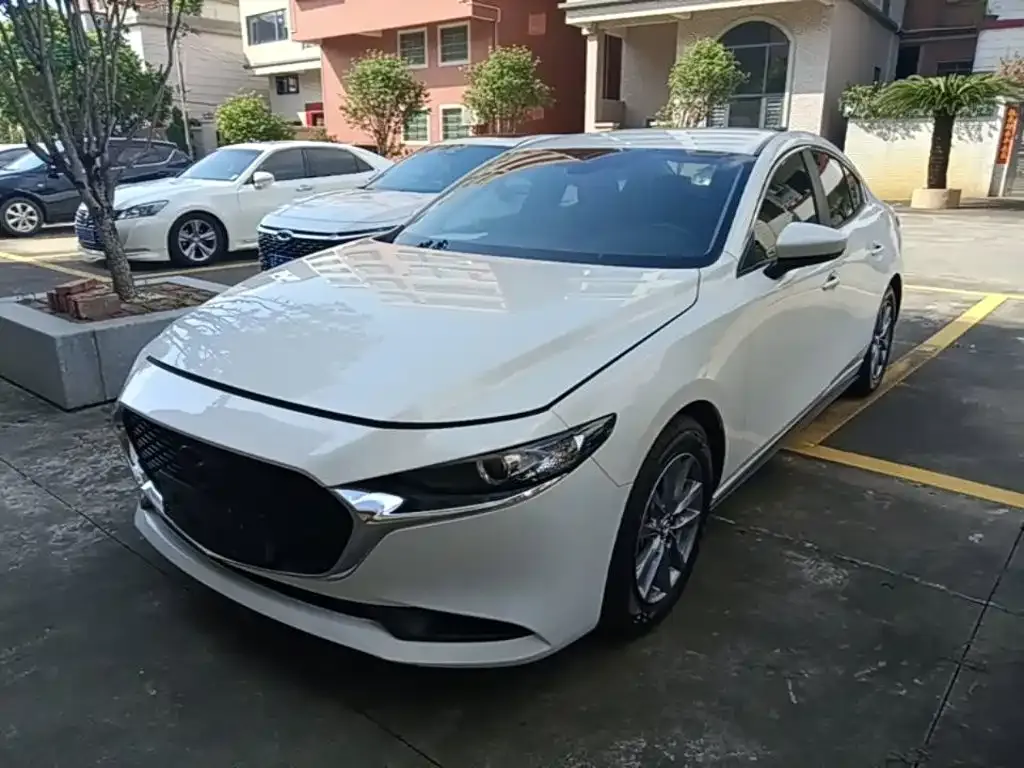 Mazda 3 Axela — фото 10