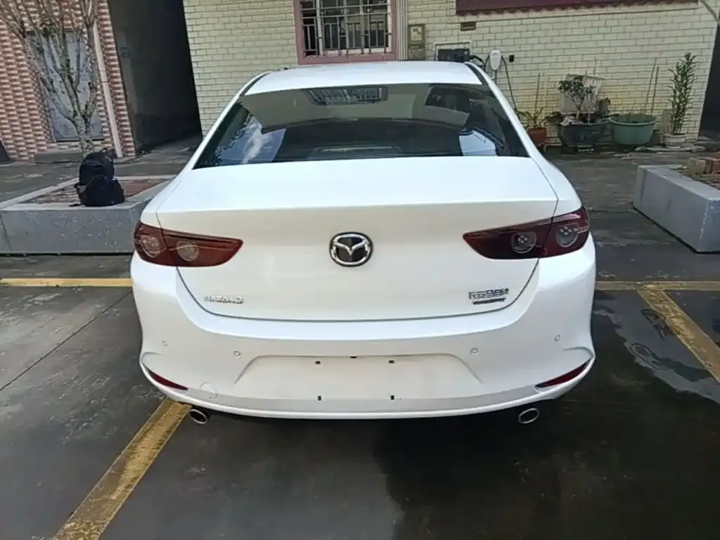 Mazda 3 Axela — фото 3