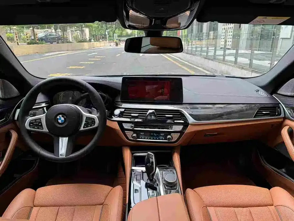 BMW 5 Series — фото 3