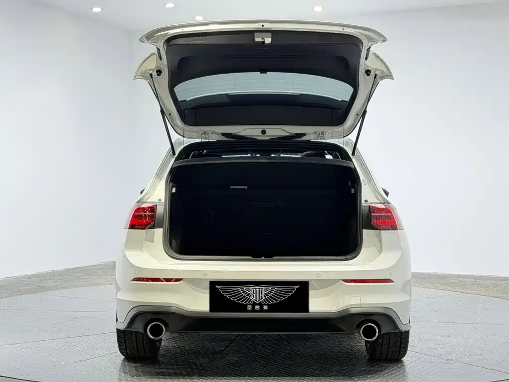 Volkswagen Golf GTI — фото 7