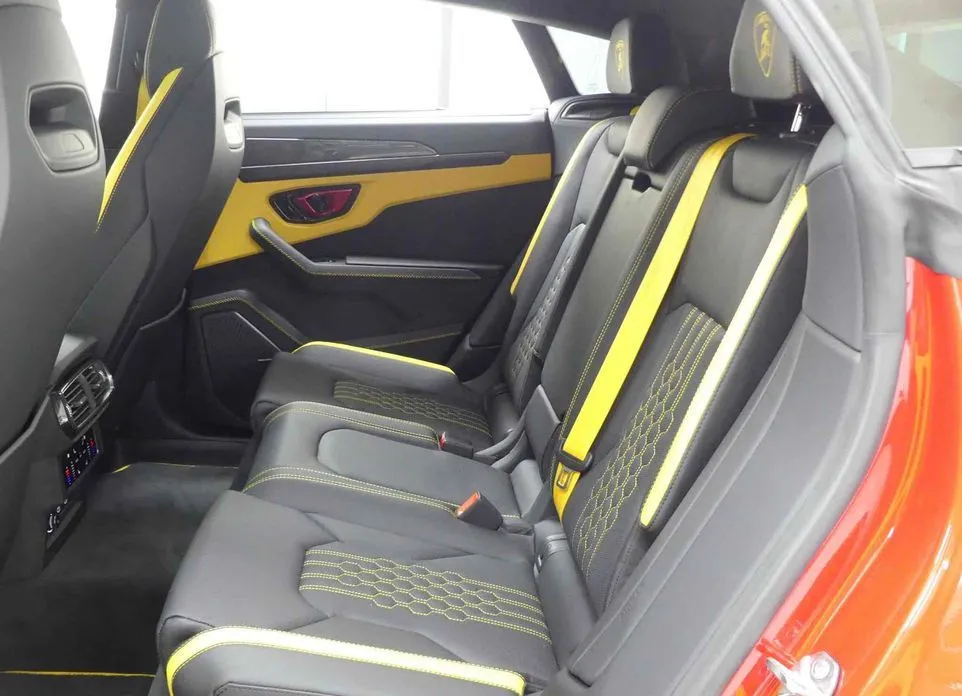 Lamborghini Urus — фото 2