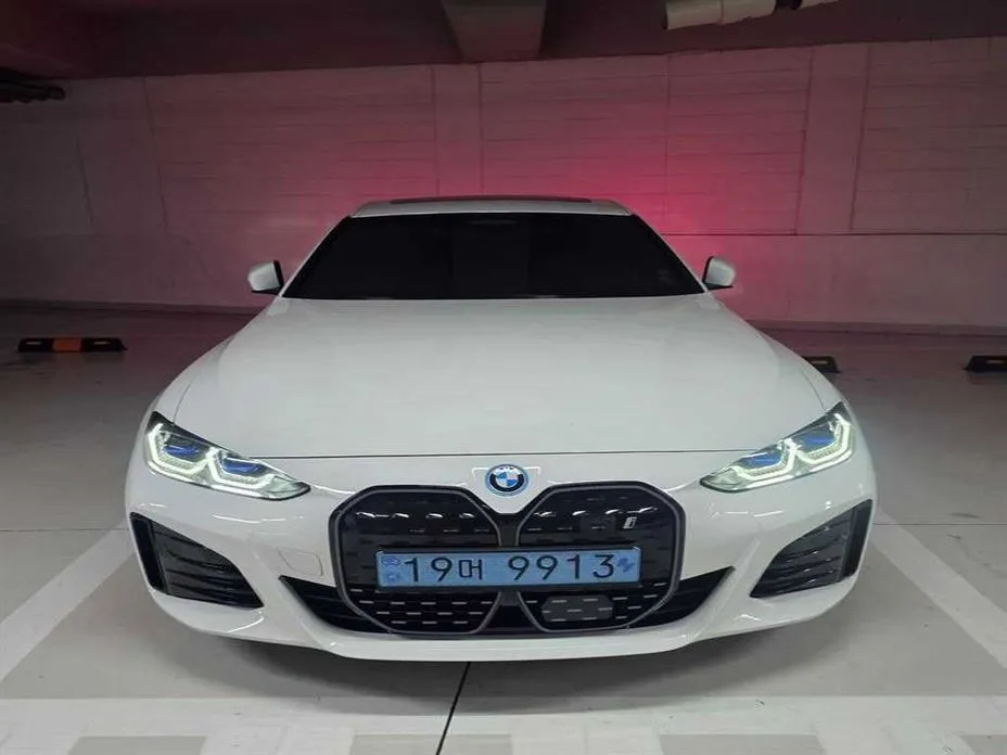 BMW i4 — фото 1