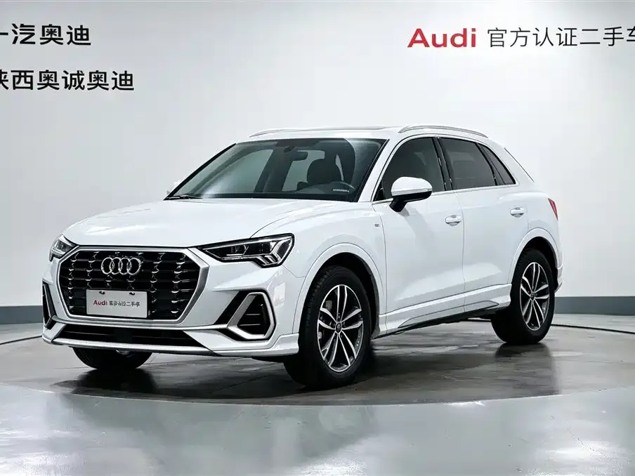 Audi Q3 — фото 1