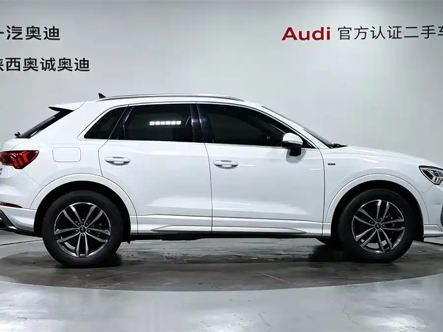 Audi Q3 — фото 7