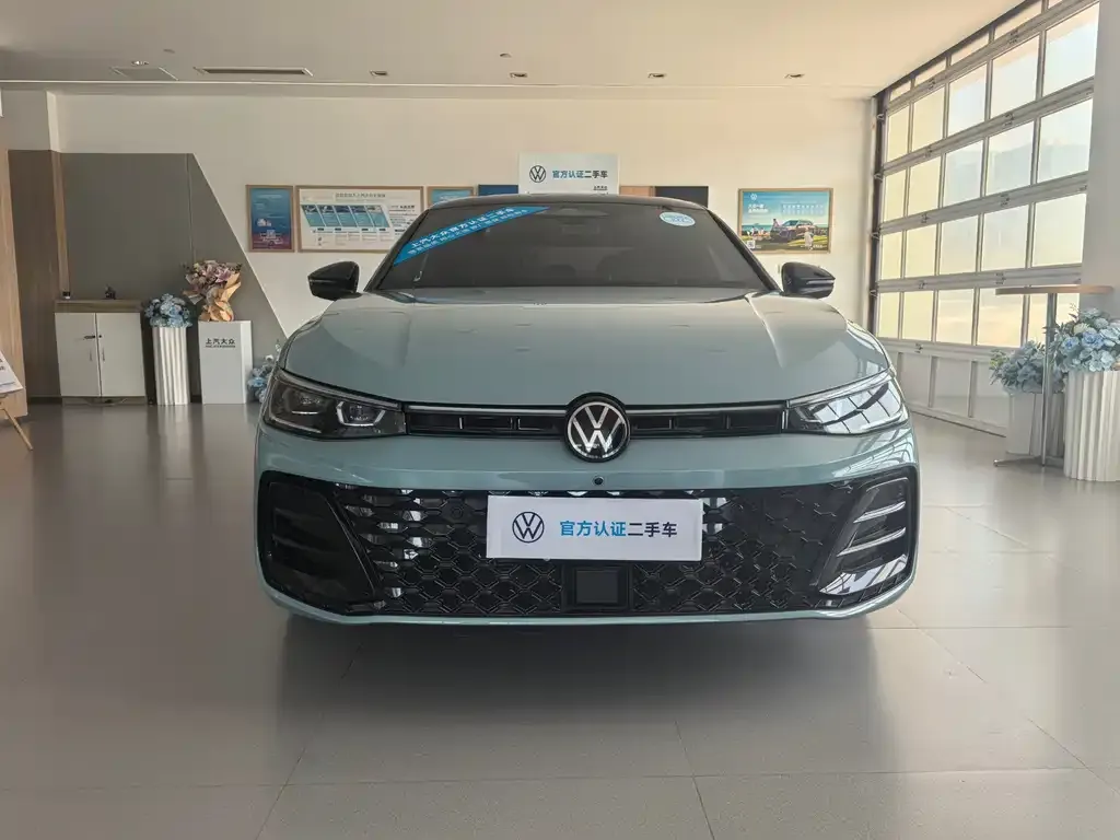 Volkswagen Passat — фото 7
