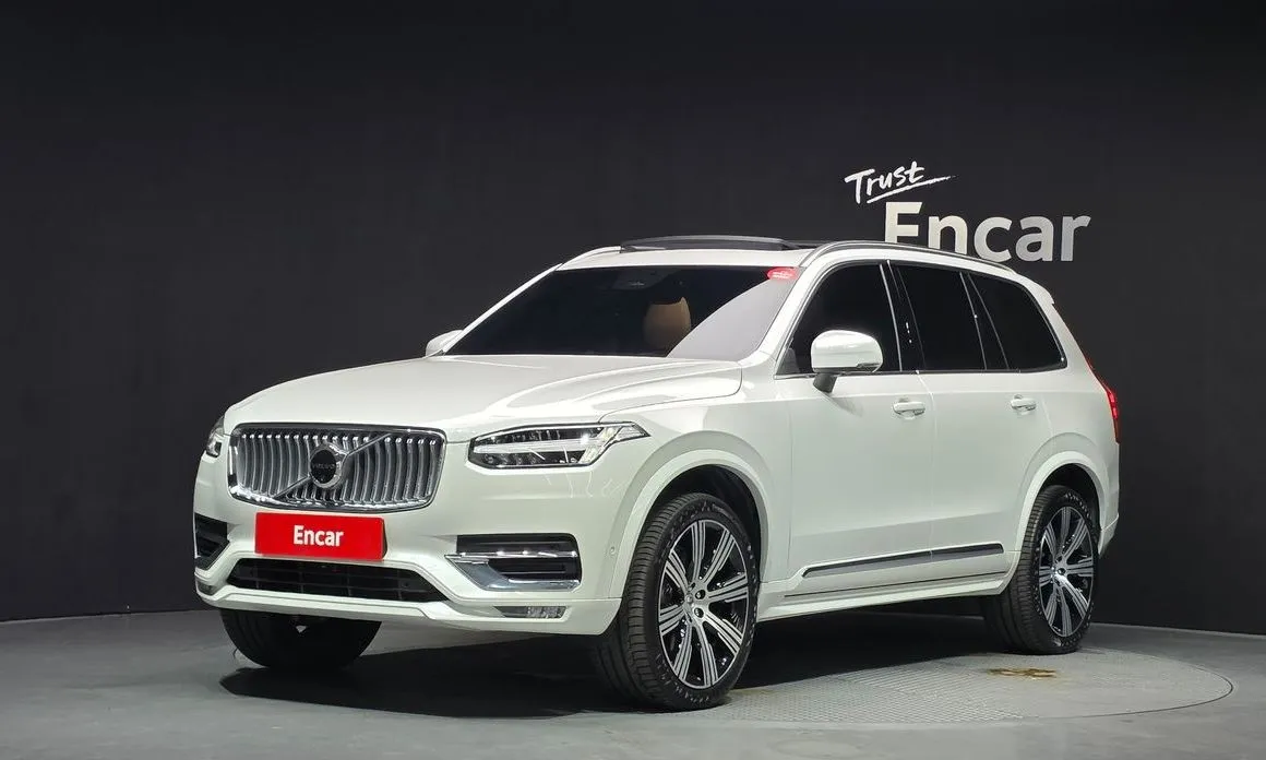 Volvo XC90 — фото 1