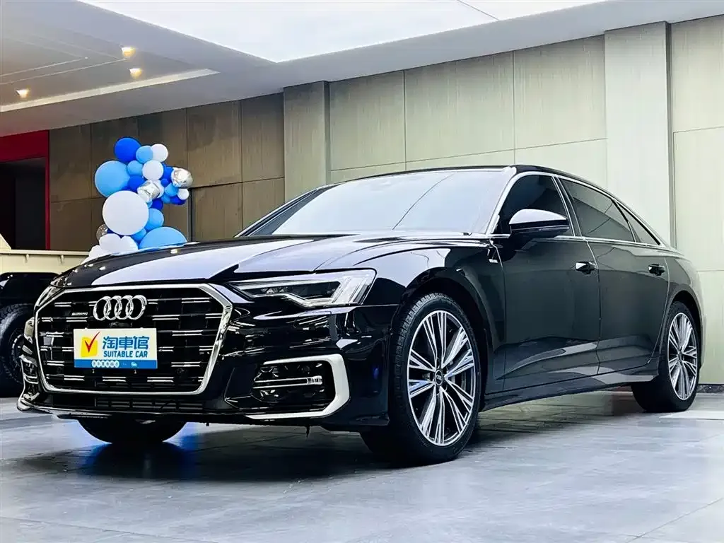 Audi A6L — фото 1