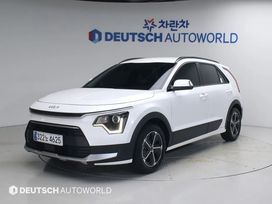 Kia Niro — фото 1
