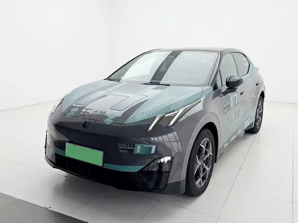 Lynk & Co Z20 — фото 1