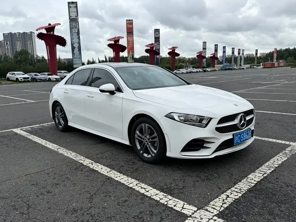 Mercedes-Benz A-Class — фото 6