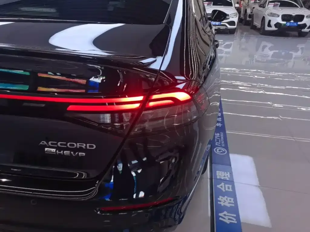 Honda Accord New Energy — фото 8