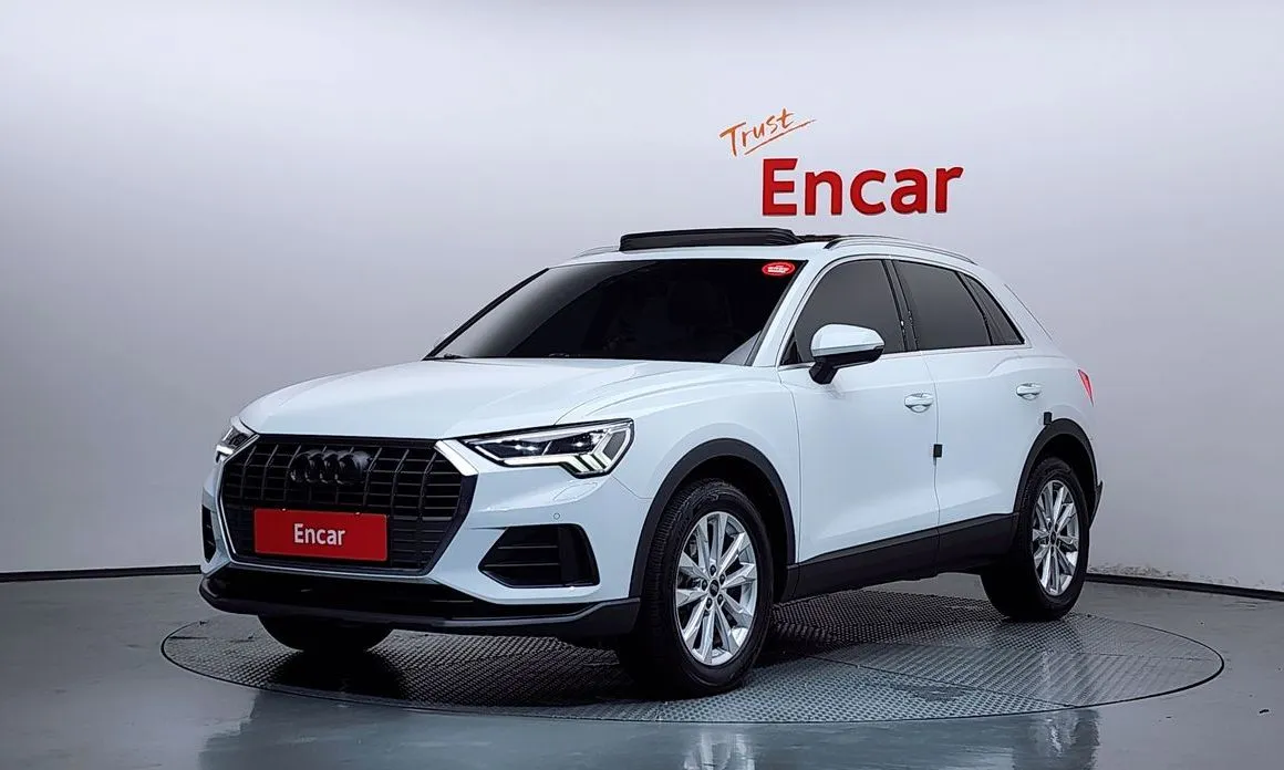 Audi Q3 — фото 1