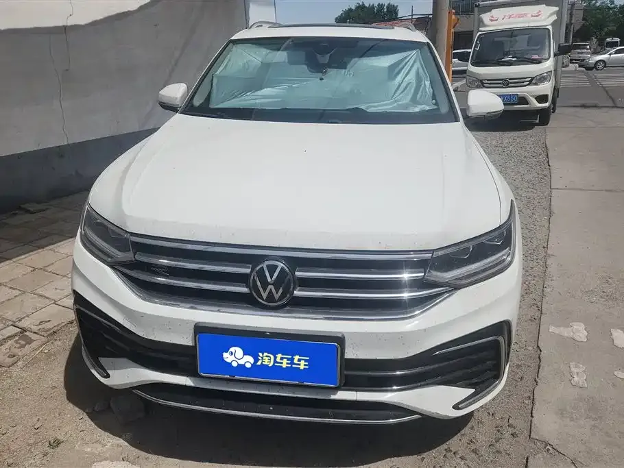 Volkswagen Tiguan L — фото 4