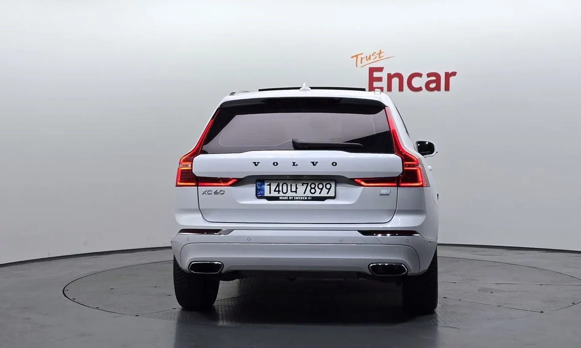 Volvo XC60 — фото 4