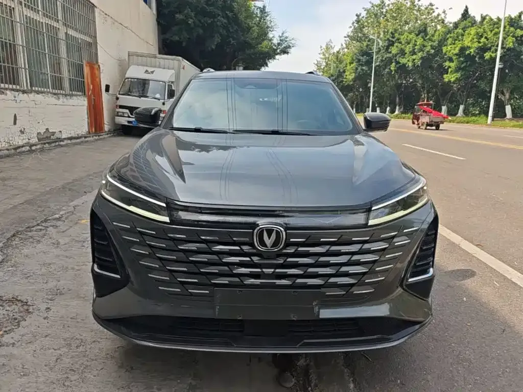 Changan CS75 PLUS — фото 3