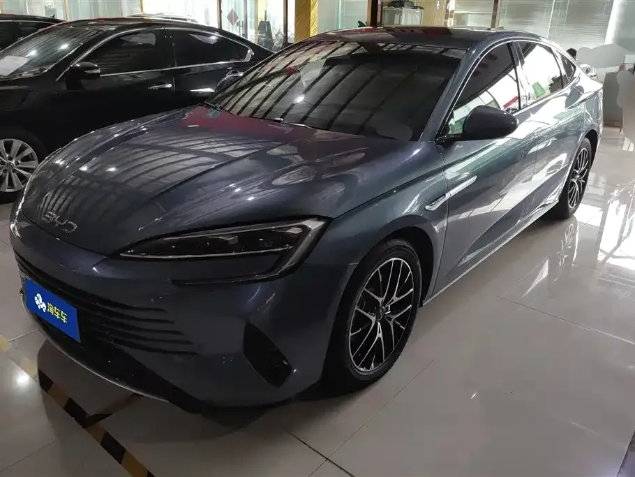 BYD Seal — фото 1