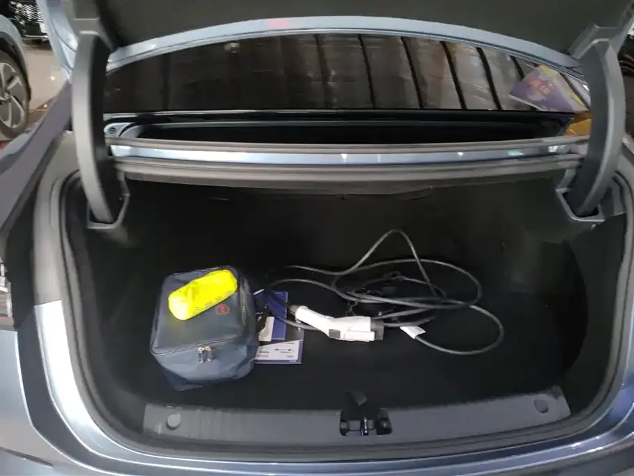 BYD Seal — фото 2