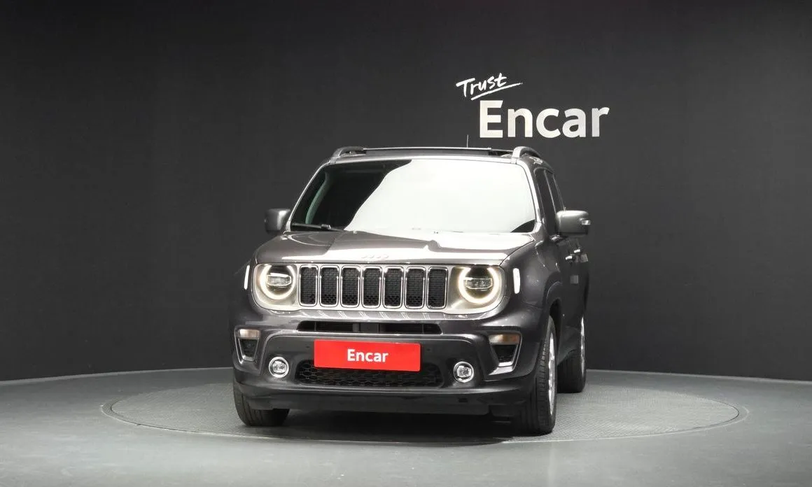 Jeep Renegade — фото 2