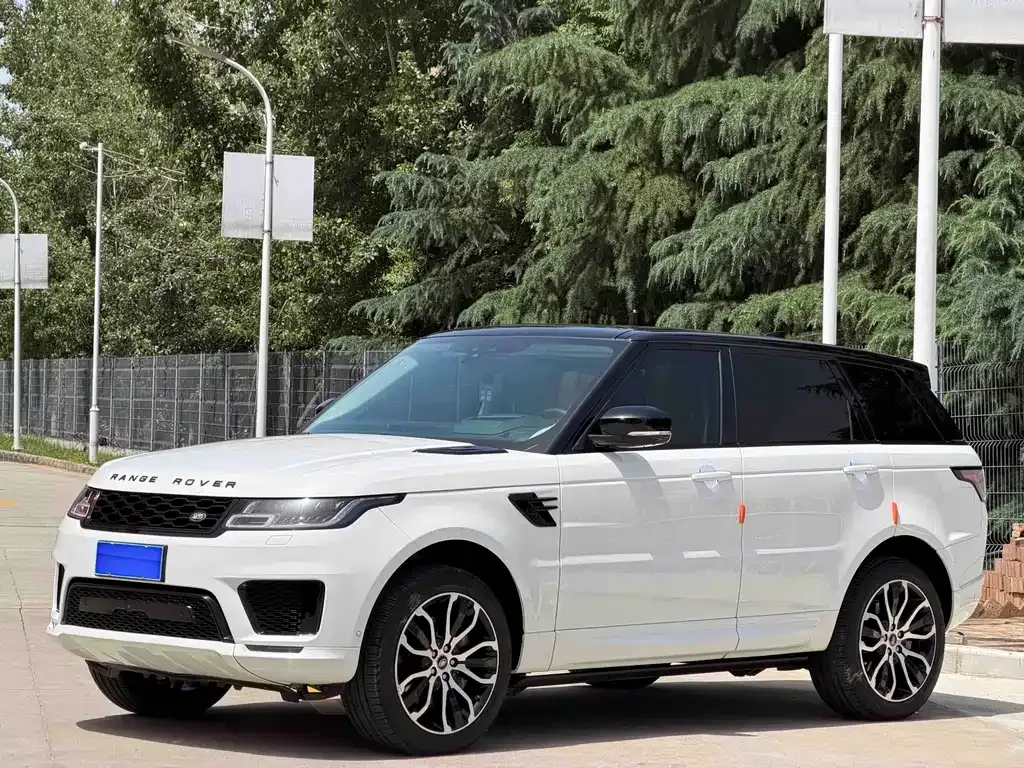 Land Rover Sport — фото 1