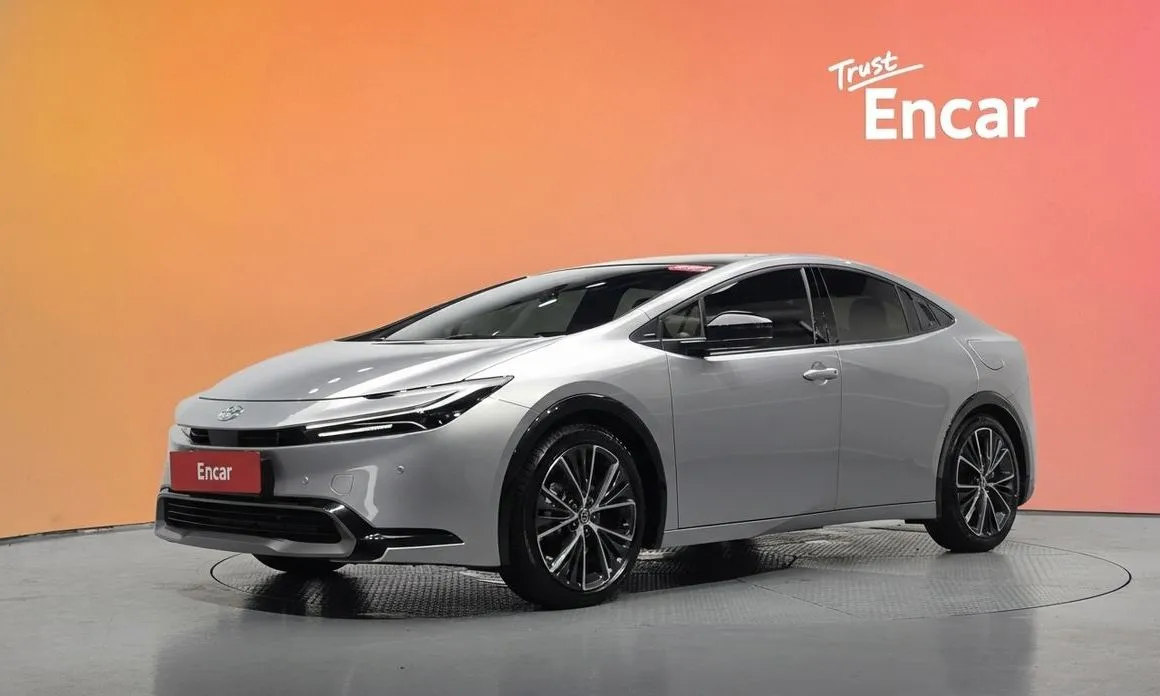 Toyota Prius — фото 1