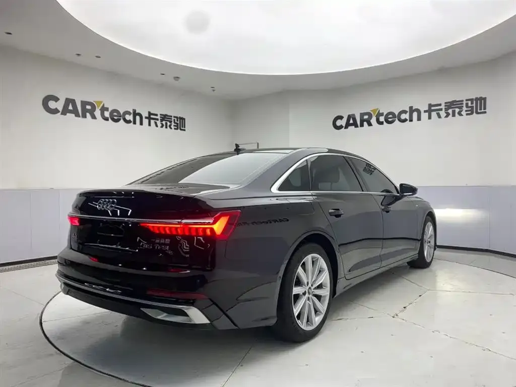 Audi A6L — фото 2