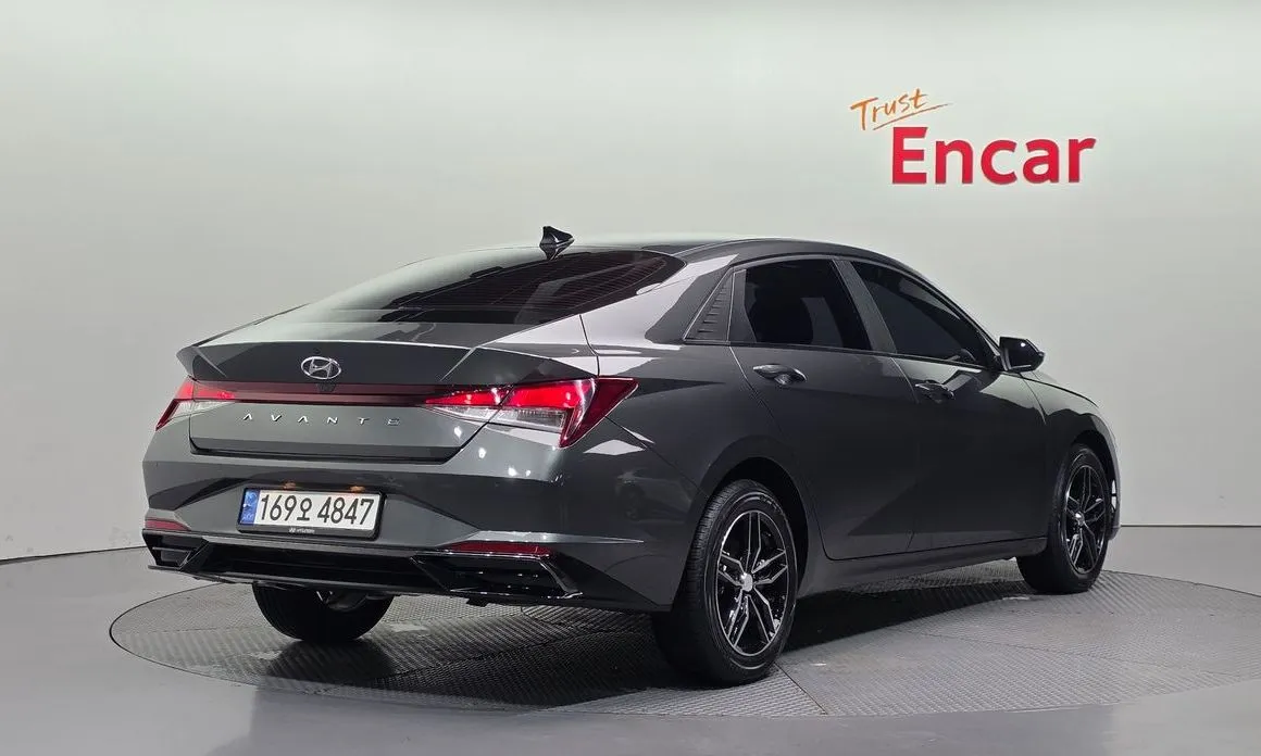 Hyundai AVANTE — фото 3