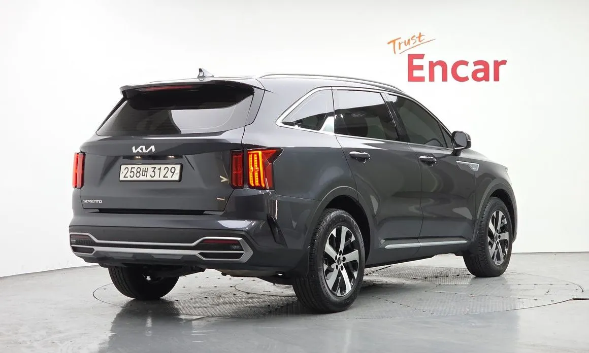 Kia Sorento — фото 3