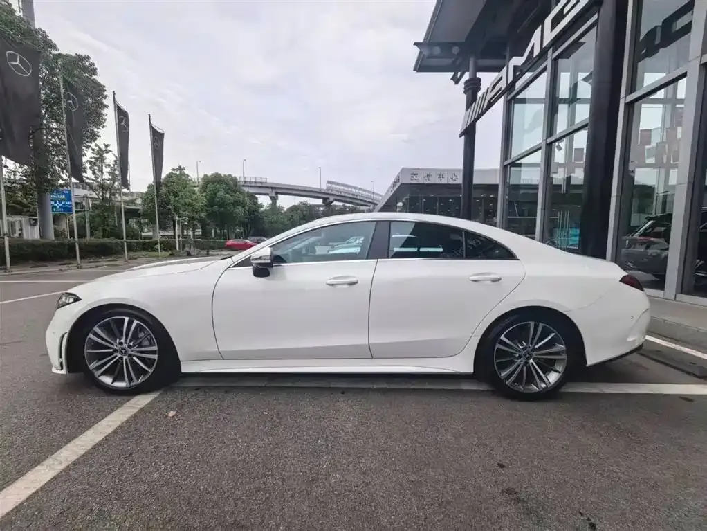 Mercedes-Benz CLS — фото 4