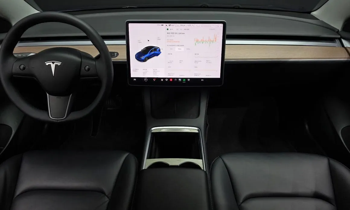Tesla Model 3 — фото 6